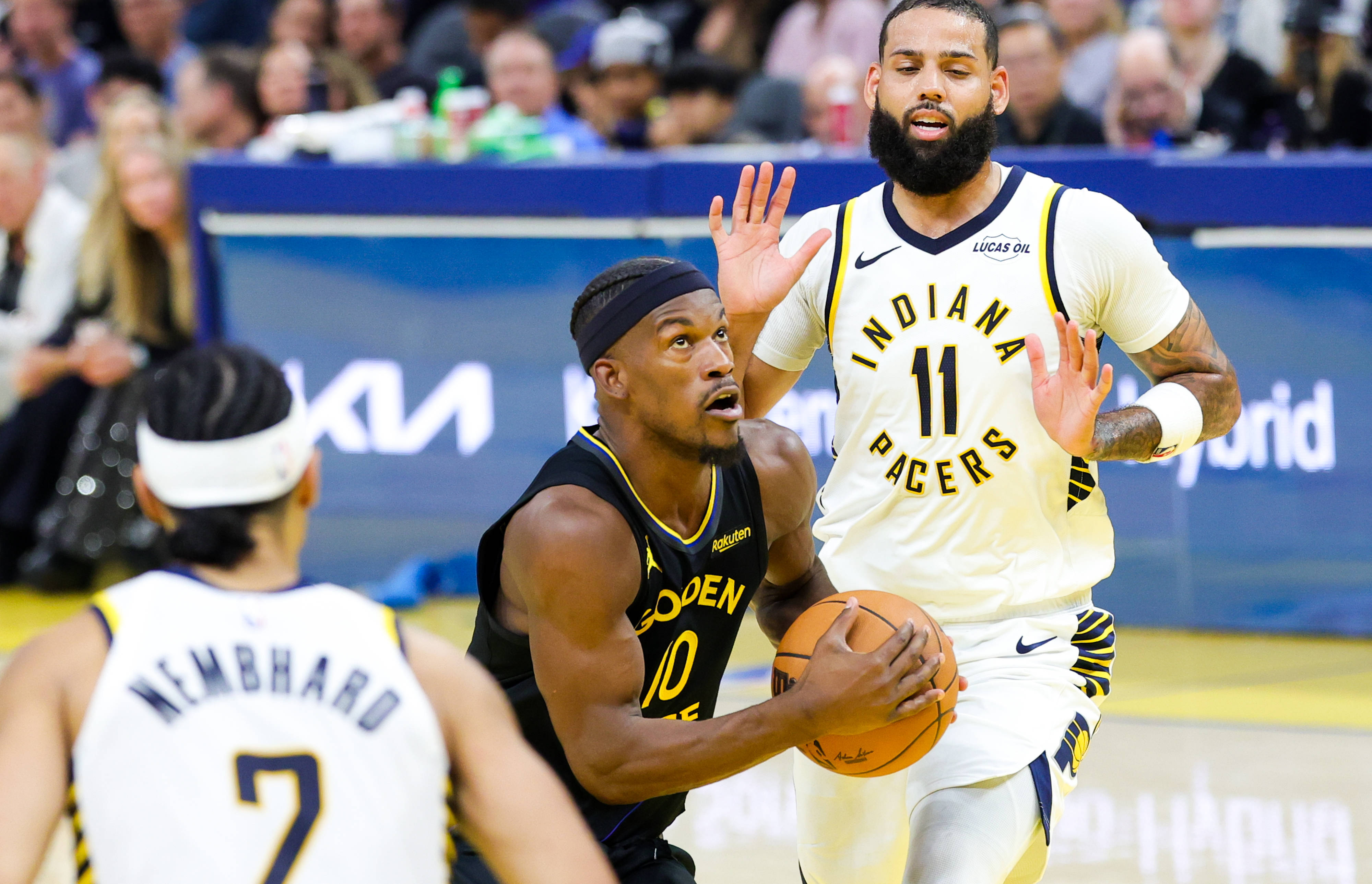 关于今晨NBA常规赛传出新动向，印第安纳步行者豪取连胜，管理层表态：气氛紧张，赛程密集仍需轮换的信息