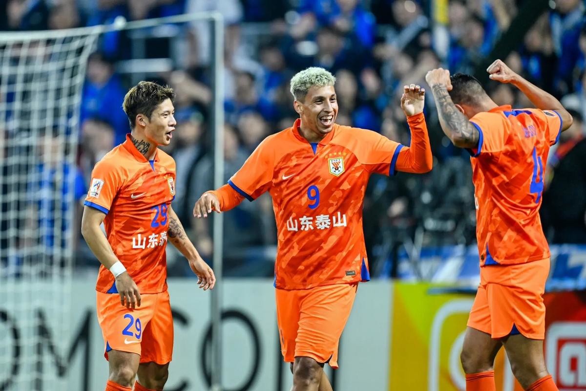 包含欧篮联今晚再迎强敌；山东泰山防线松动；主帅态度：球迷炸锅；心理建设被强调的词条