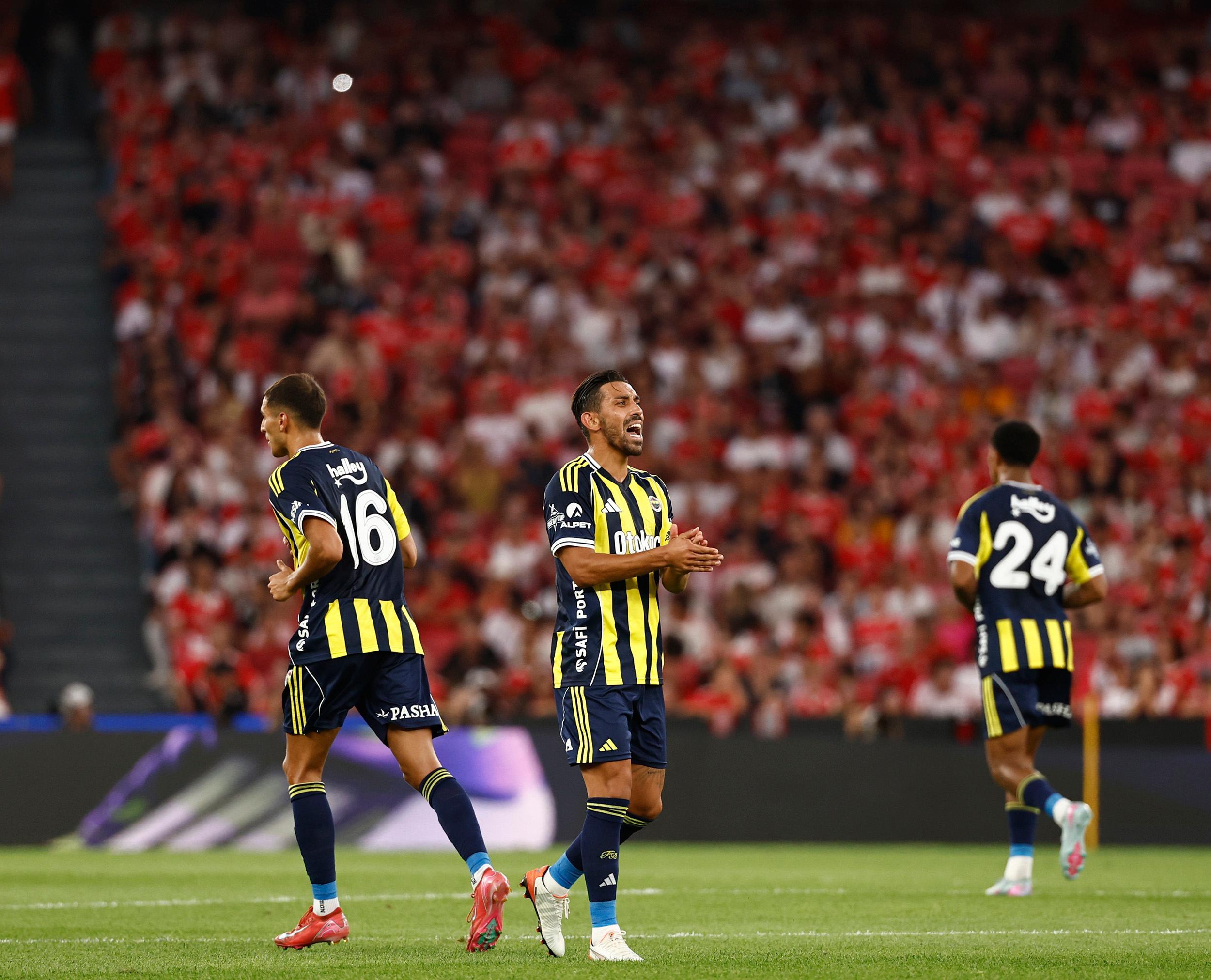 关于罗马发布备战花絮，今晚绝杀压哨，欧冠任务艰巨，赛程密集仍需轮换的信息