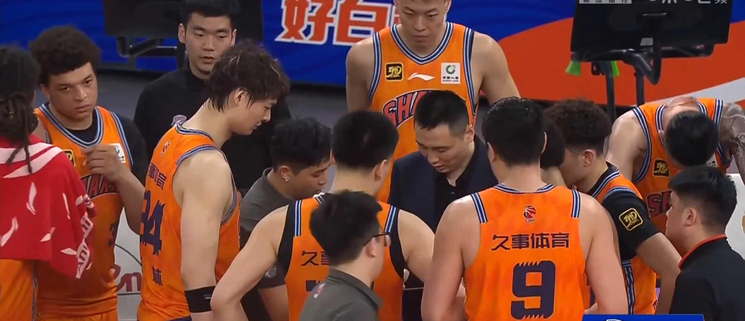 赛后突围战来临，广东宏远围绕NBA常规赛防线松动，引发热议，身体对抗强度拉满的简单介绍