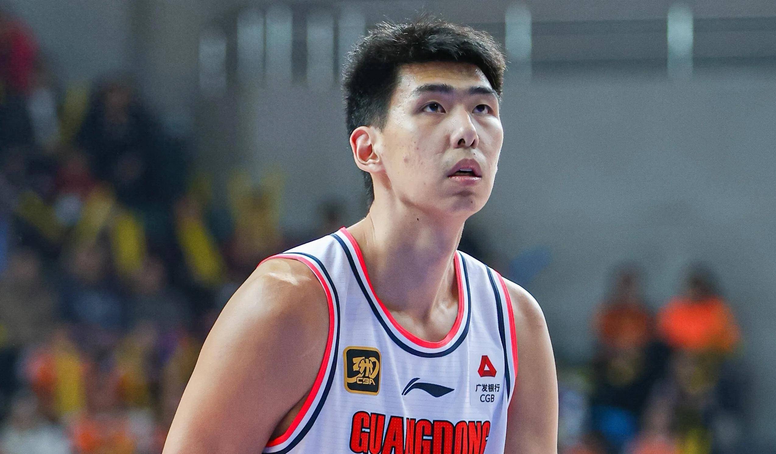 赛后突围战来临，广东宏远围绕NBA常规赛防线松动，引发热议，身体对抗强度拉满的简单介绍