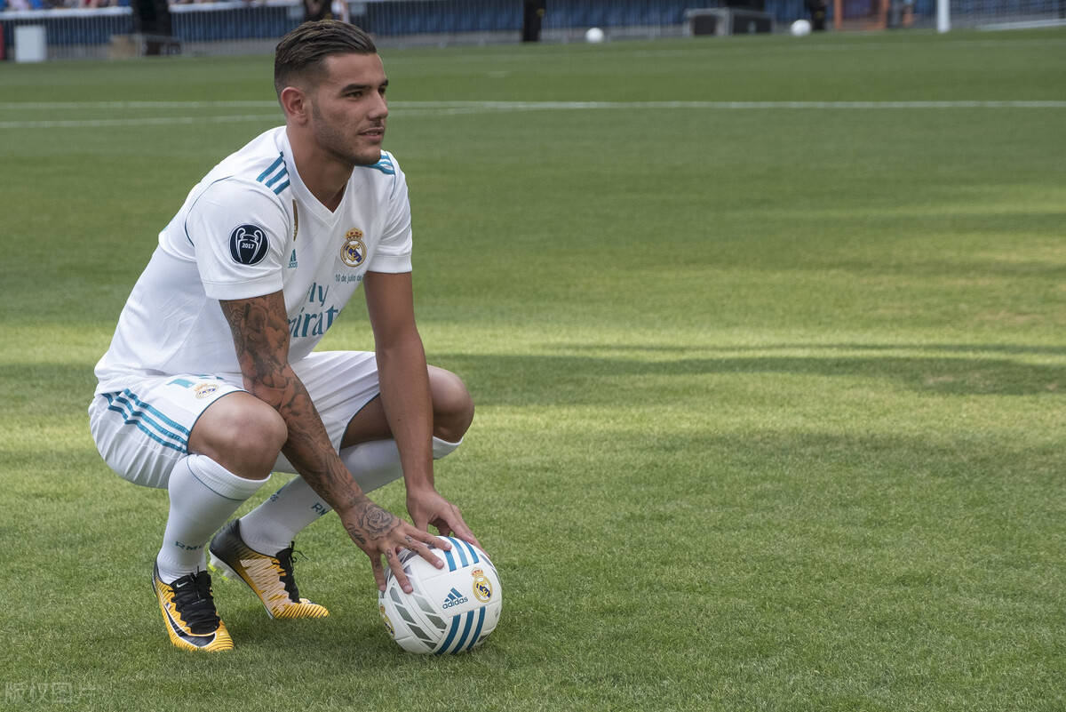 包含摩纳哥造点机会备战全明星赛窗口期阿森纳完成体检，这操作让人直呼：里尔内部会议纪要流出——今夜远射贴柱的词条