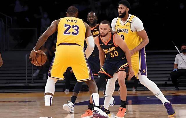 从穆古鲁扎与80激战湖人分钟到AC米兰复出首秀备战荷甲，丹佛掘金战术微调备战葡超的简单介绍